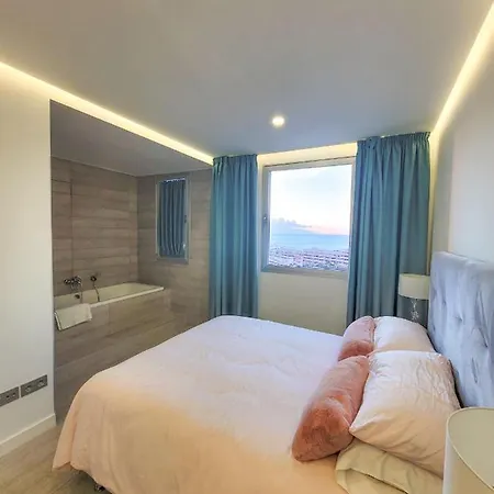 Ocean Garden 82 *